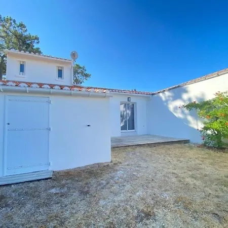 Holiday home Maison Renovee, Jardin Clos, A 300m De La - 6 Couchages, Wifi, Animaux Admis - Fr-1-231-205